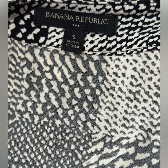Banana Republic Wrap Dress - Picture 2 of 9